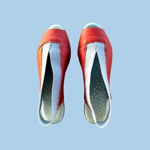 Cloud Womens Red & Gray Leather Slingback Sandals With Elastic Straps & Cushione